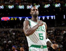 亚博体育官网-今夜波士顿凯尔特人备战CBA季后赛；更衣室发声细节曝光；悬念犹存；纪律约束更严格